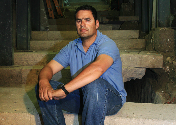 צילום: שמעון לב הארכיאולוג אלי שוקרון